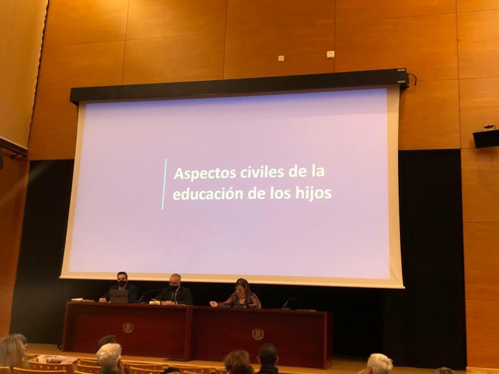 Gracias a todos!! Resumen Conferencia de las obligaciones paterno filiales en el Derecho Aragonés
